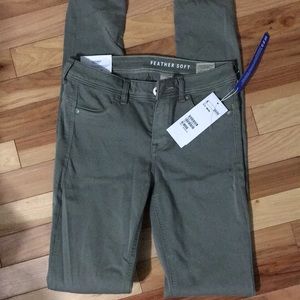 H&M low waist jeggings Sage green skinny size 28